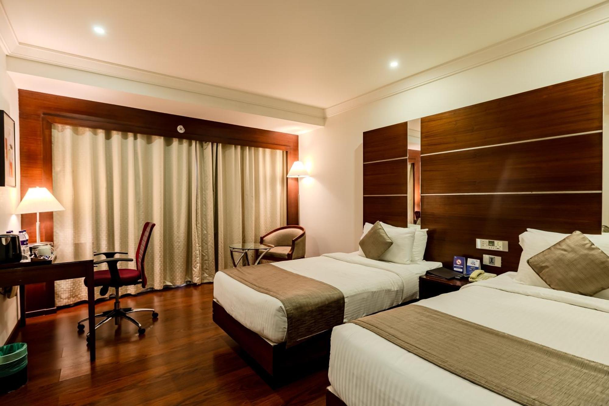 Olive Downtown Hotel Kochi Екстериор снимка