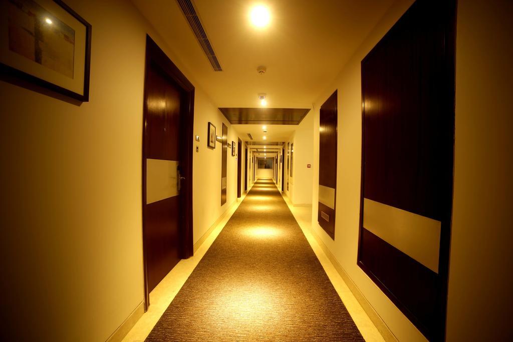 Olive Downtown Hotel Kochi Екстериор снимка